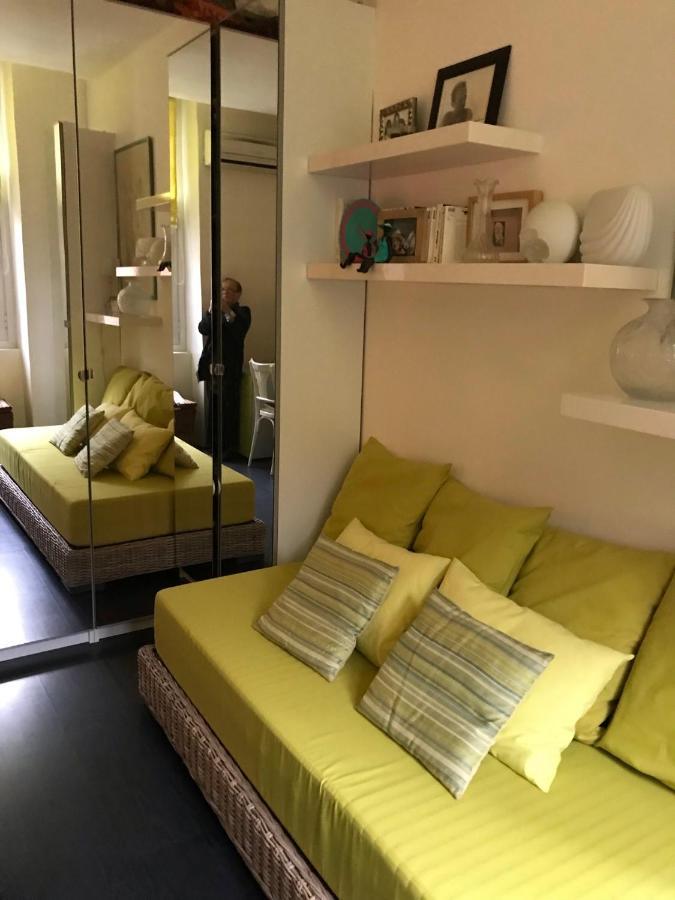 Chambre 1 Personne Avec Terrasse Centre Ville Marseille 3 Nuits Min , Femme Uniquement Kültér fotó